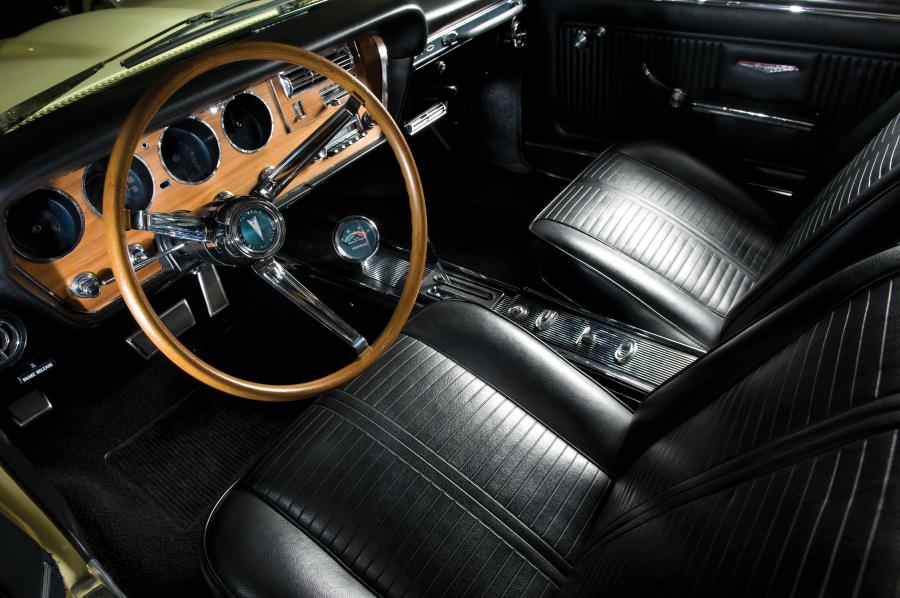  Pontiac GTO Tri-Power Hardtop Coupe 1966 года  (фото 6 из 7)